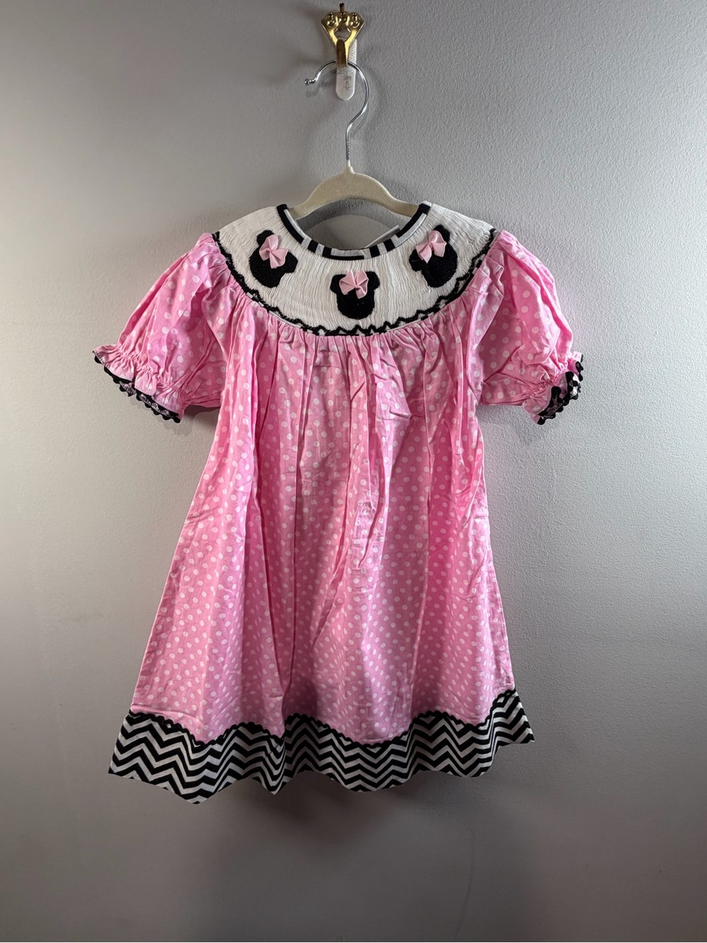 Babeeni "Minnie Mouse" hand smocked bishop dress size 2 NWT